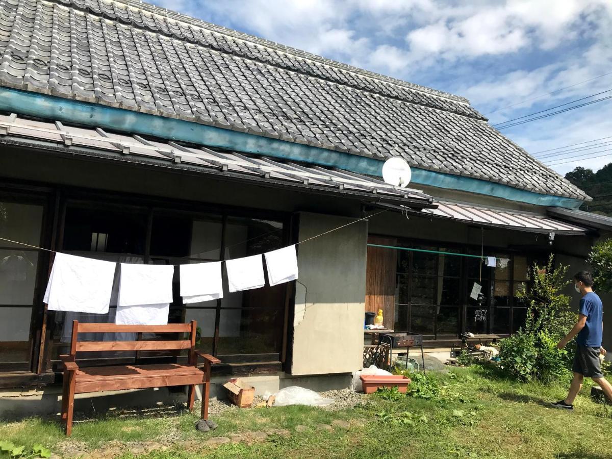 Guest House Yukari Tsuru Zewnętrze zdjęcie